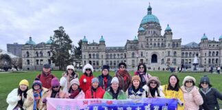 First Chinese Group Tour to Canada Since Resumption Arrives in Vancouver